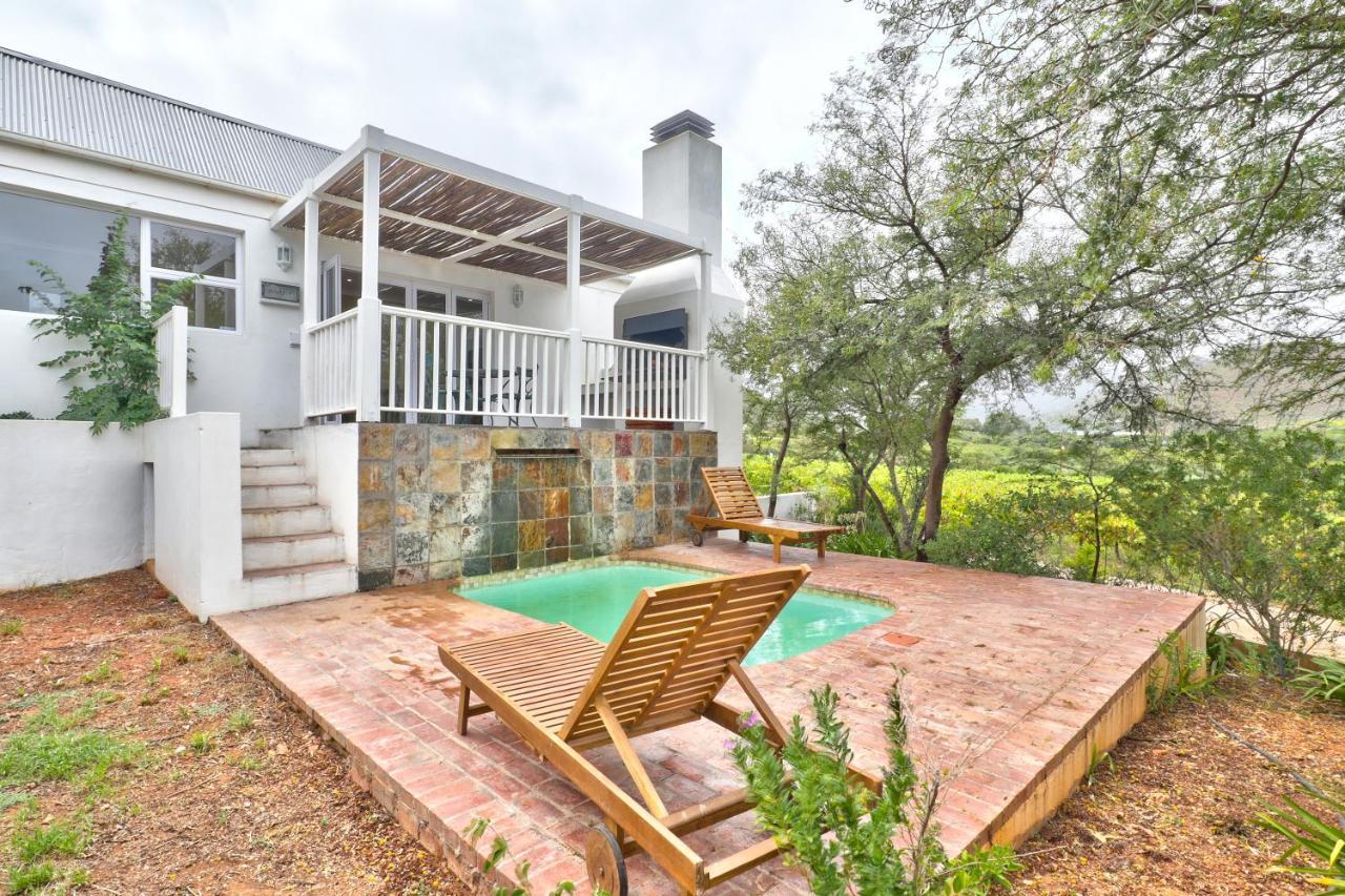Orange Grove Villa Robertson Exterior photo